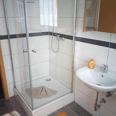 Gaestezimmer Becker Konukevi Wulfrath