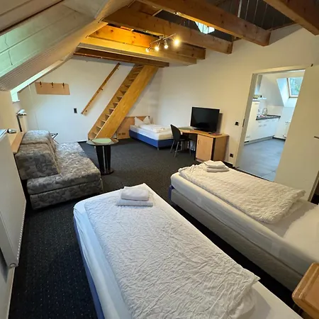Konukevi Gaestezimmer Becker 3*