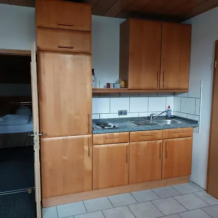 Konukevi Gaestezimmer Becker Wulfrath